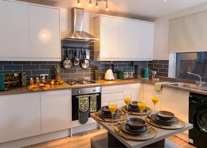 A Cosy, Elegant 3 Bed * 利兹