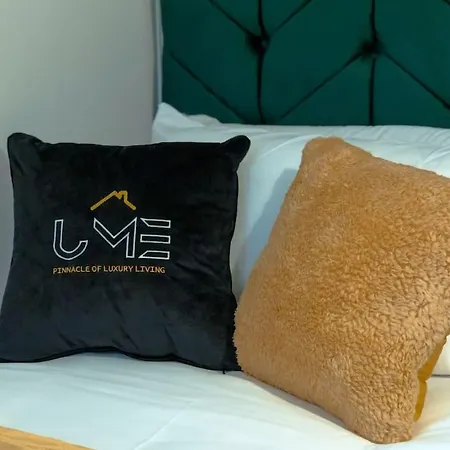 A Cosy, Elegant 3 Bed Appartement