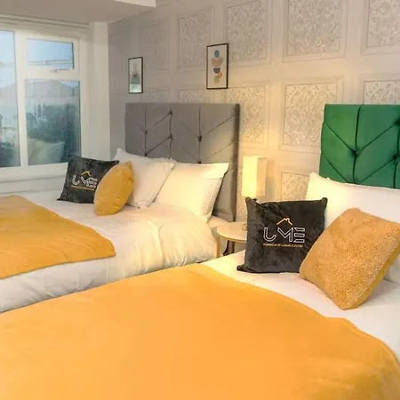 A Cosy, Elegant 3 Bed Lägenhet