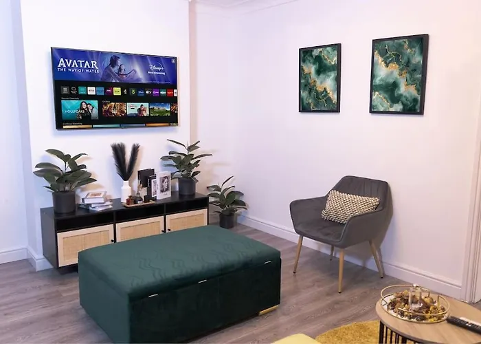 Apartment A Cosy, Elegant 3 Bed Leeds (West Yorkshire)